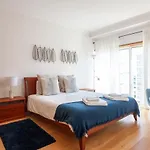 Orient - Modern, Spacious And Sunny! By The River! * Лиссабон