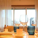 Апартаменты Orient - Modern, Spacious And Sunny! By The River! *