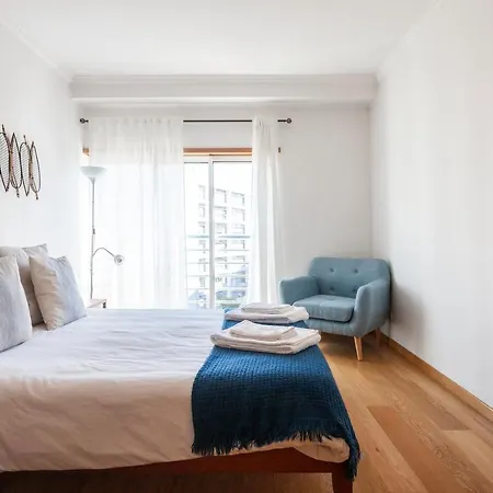 Διαμέρισμα Orient - Modern, Spacious And Sunny! By The River!