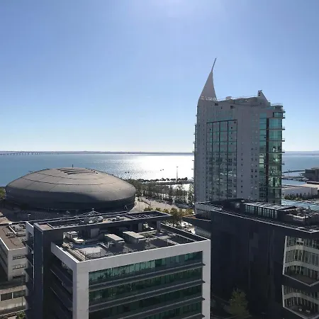 Διαμέρισμα Orient - Modern, Spacious And Sunny! By The River!