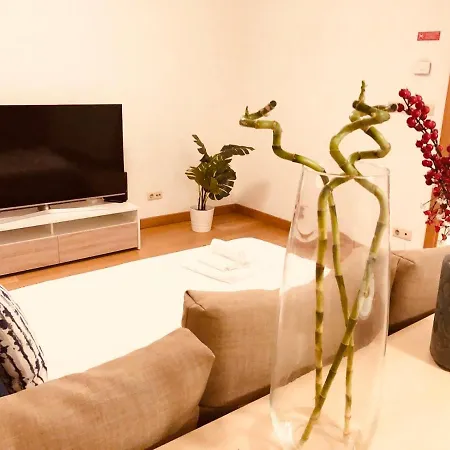 Apartment Orient - Modern, Spacious And Sunny! By The River! Lisbon