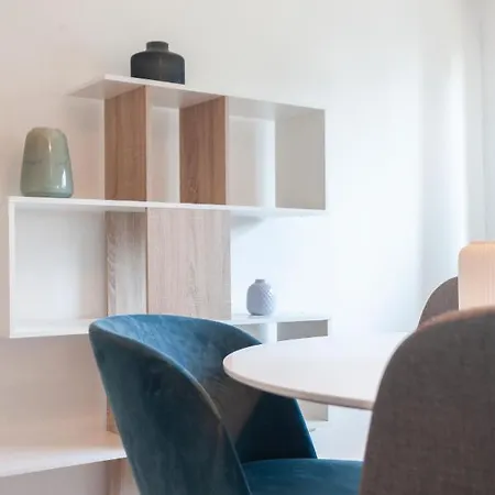 Apartamento Orient - Modern, Spacious And Sunny! By The River! *