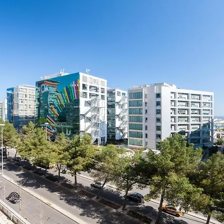 Orient - Modern, Spacious And Sunny! By The River! Apartment Lisbon