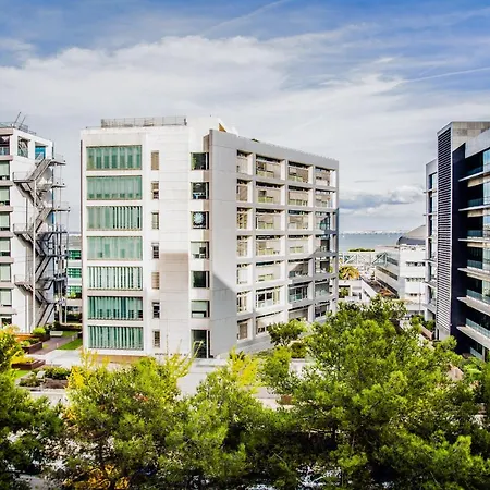 Orient - Modern, Spacious And Sunny! By The River! Lisbon