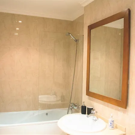 Orient - Modern, Spacious And Sunny! By The River! Apartment Lisbon