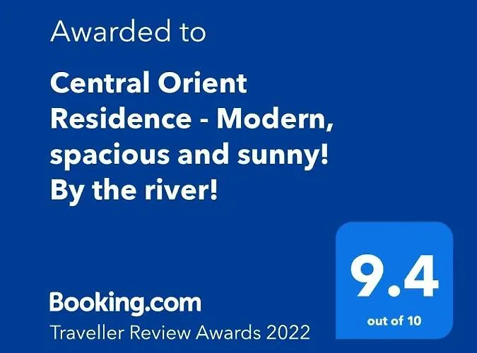 Orient - Modern, Spacious And Sunny! By The River!
