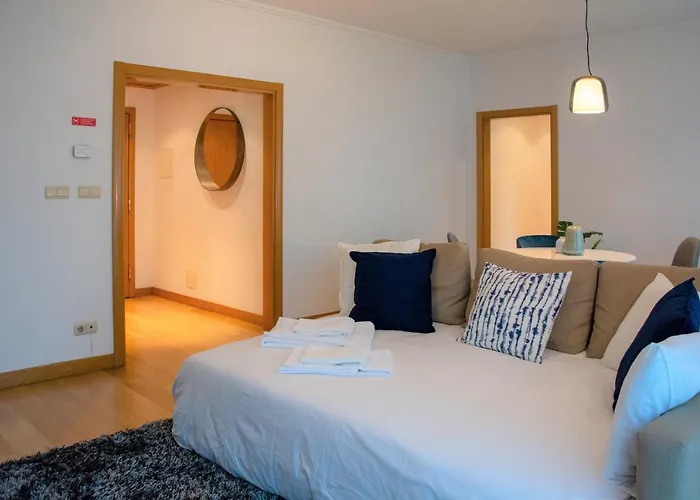 Orient - Modern, Spacious And Sunny! By The River! * リスボン