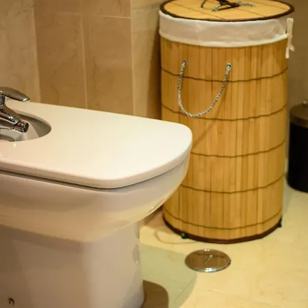 Orient - Modern, Spacious And Sunny! By The River! リスボン