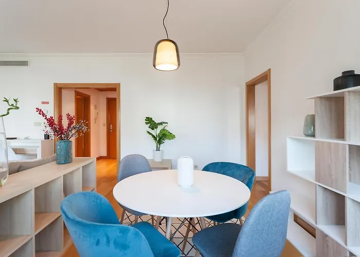 Orient - Modern, Spacious And Sunny! By The River! شقة Lisboa